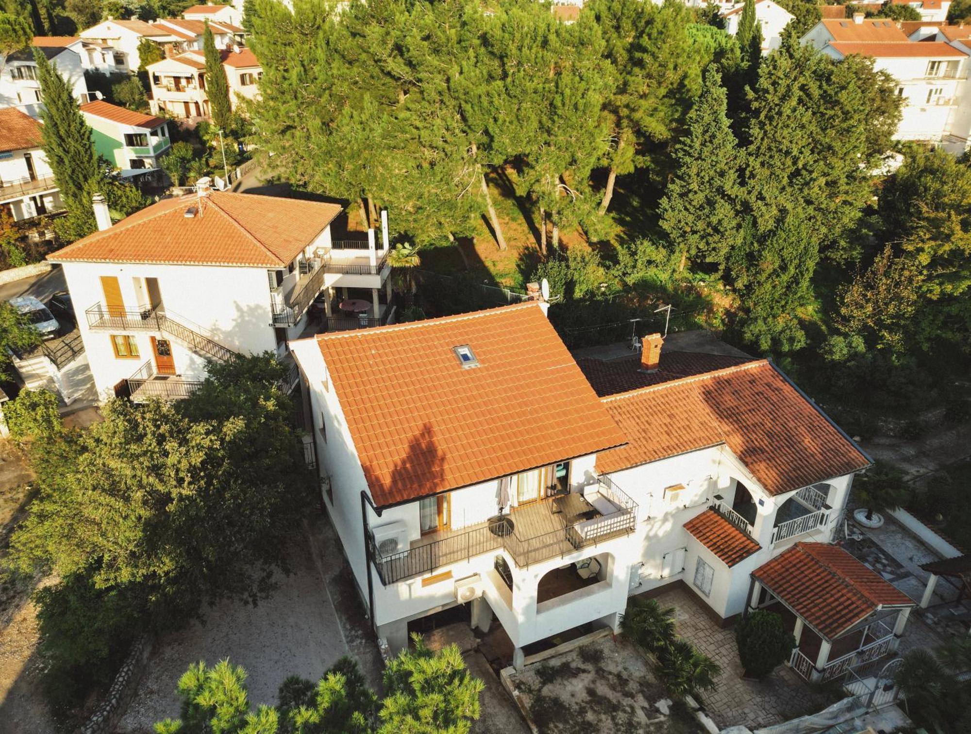 Adorable Holiday Apartment Malinska Esterno foto